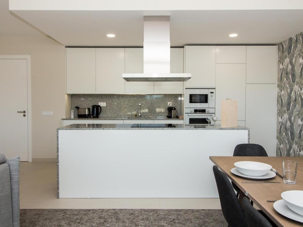 Green C Apartment - Luxurious & Playground & Garage Албуфейра Экстерьер фото